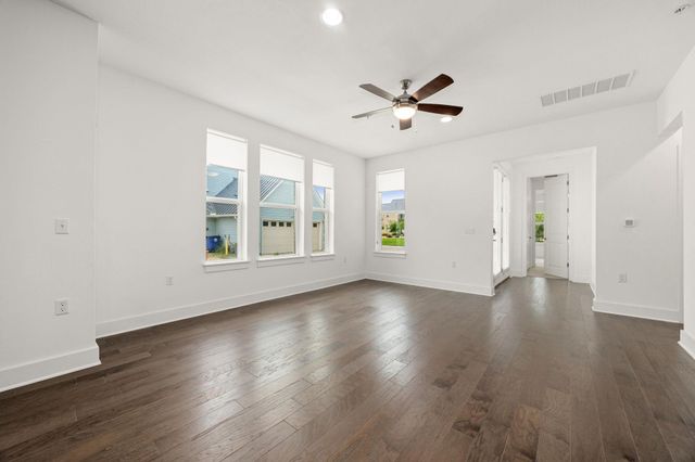 2409 Simond Ave E, Austin, TX 78723