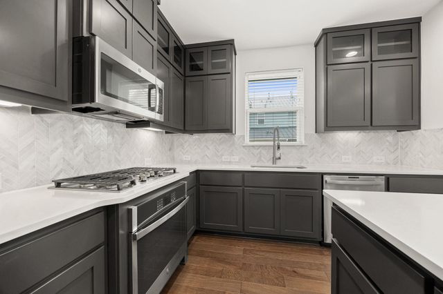 2409 Simond Ave E, Austin, TX 78723