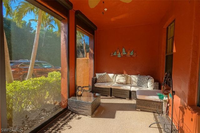 9055 Capistrano ST N 4206, Naples, FL 34113