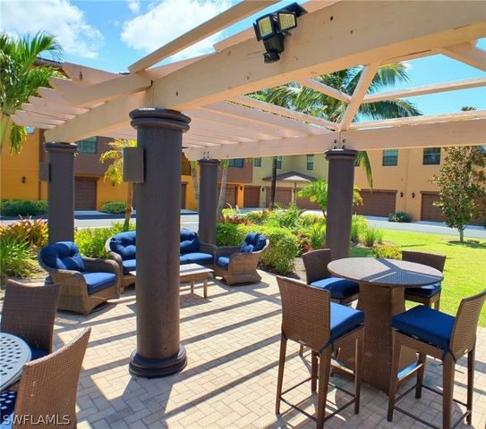 9055 Capistrano ST N 4206, Naples, FL 34113