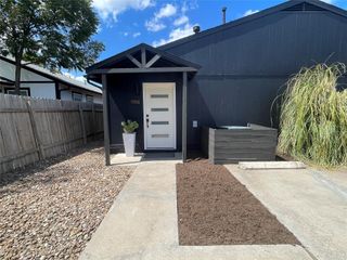 1118 Brookswood Ave A, Austin, TX 78721