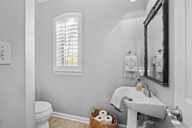 308 River Oaks Blvd, Searcy, AR 72143