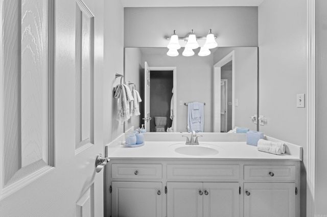 308 River Oaks Blvd, Searcy, AR 72143