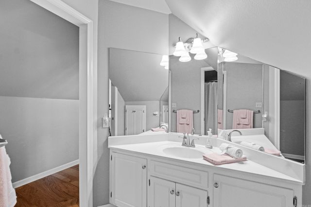 308 River Oaks Blvd, Searcy, AR 72143