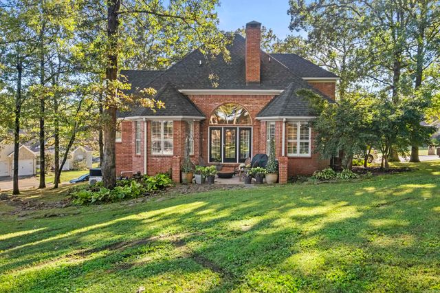 308 River Oaks Blvd, Searcy, AR 72143