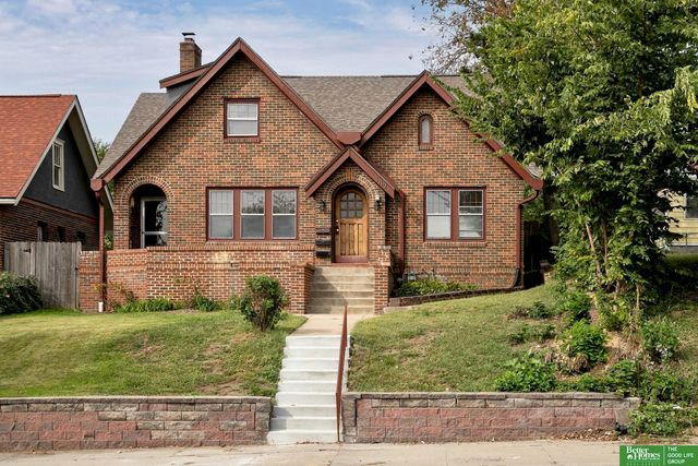 1112 S 60th Street, Omaha, NE 68106