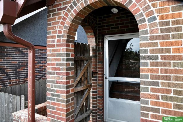 1112 S 60th Street, Omaha, NE 68106