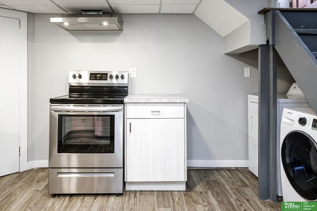 1112 S 60th Street, Omaha, NE 68106