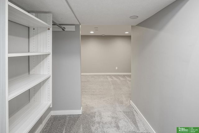 1112 S 60th Street, Omaha, NE 68106