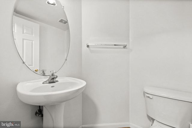 5177 MALLARDS LANDING DR, King George, VA 22485