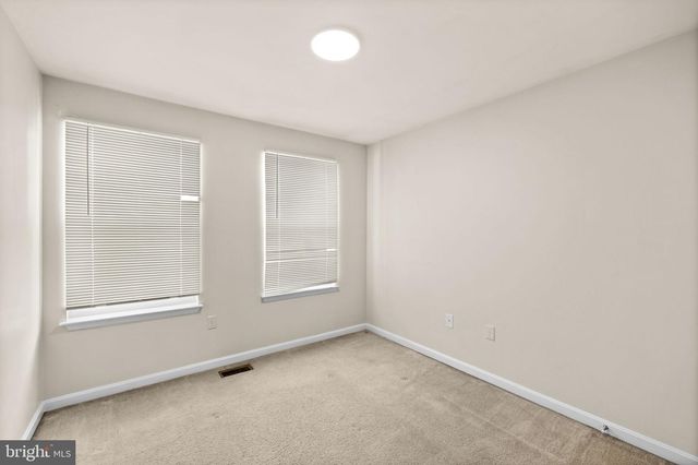 5177 MALLARDS LANDING DR, King George, VA 22485