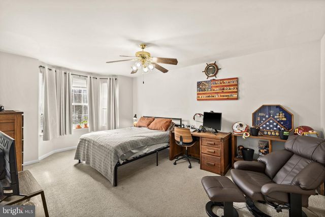 5177 MALLARDS LANDING DR, King George, VA 22485