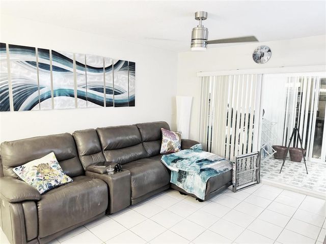 3200 Holiday Springs Boulevard 3-304, Margate, FL 33063