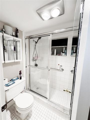 3200 Holiday Springs Boulevard 3-304, Margate, FL 33063