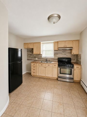 540 165th Street, Hammond, IN 46324