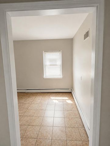 540 165th Street, Hammond, IN 46324