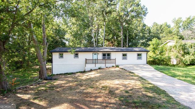 3652 Sweetbriar Circle, Lithia Springs, GA 30122