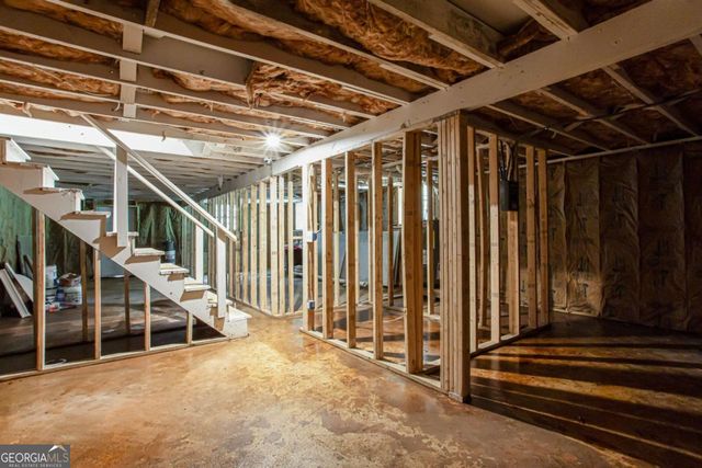 3652 Sweetbriar Circle, Lithia Springs, GA 30122