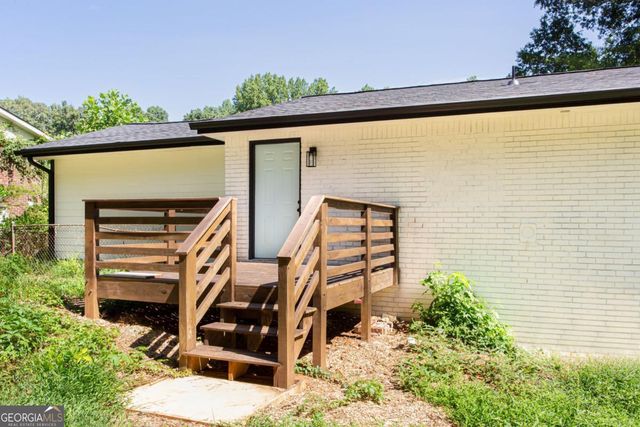 3652 Sweetbriar Circle, Lithia Springs, GA 30122