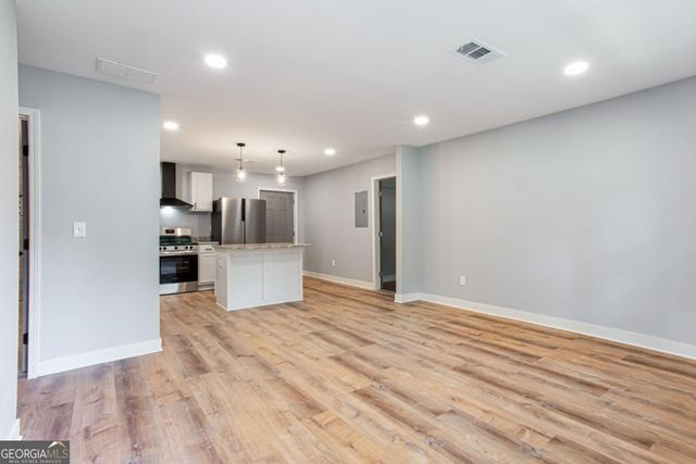 3652 Sweetbriar Circle, Lithia Springs, GA 30122