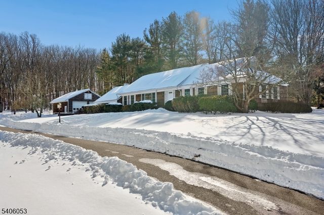 1 Mountain View Dr, Chester Twp., NJ 07930