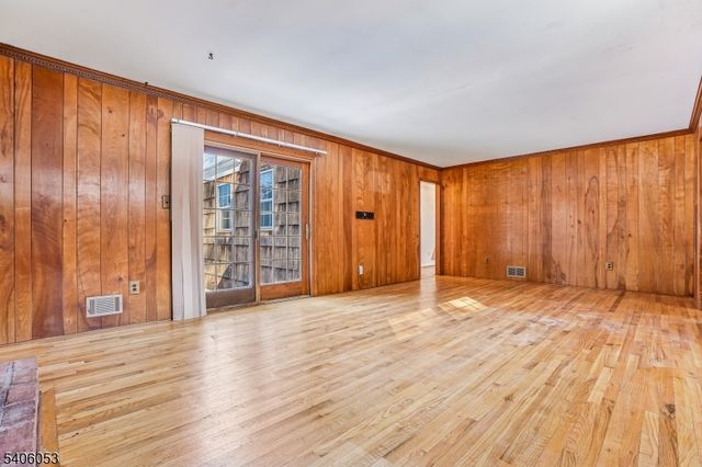 1 Mountain View Dr, Chester Twp., NJ 07930