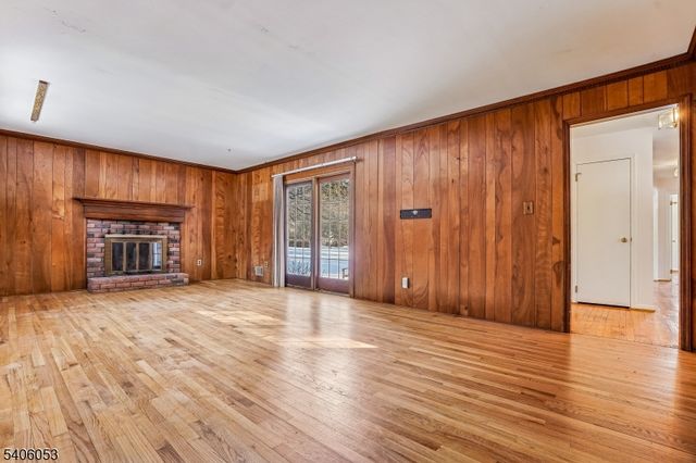 1 Mountain View Dr, Chester Twp., NJ 07930