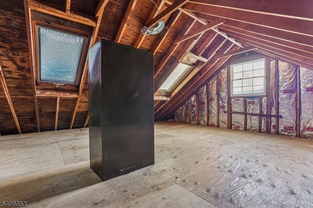 1 Mountain View Dr, Chester Twp., NJ 07930