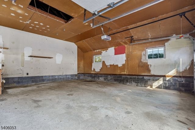 1 Mountain View Dr, Chester Twp., NJ 07930