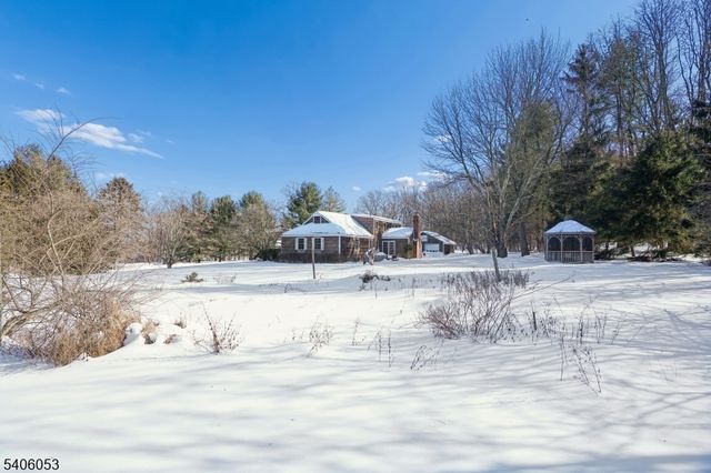 1 Mountain View Dr, Chester Twp., NJ 07930