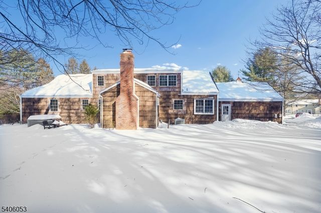 1 Mountain View Dr, Chester Twp., NJ 07930