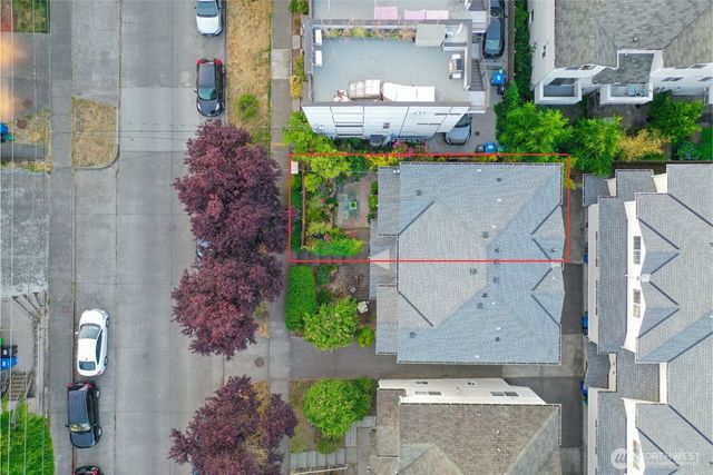 9426 Linden Avenue N, Seattle, WA 98103