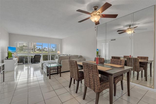 20 Yacht Club Drive 103, North Palm Beach, FL 33408