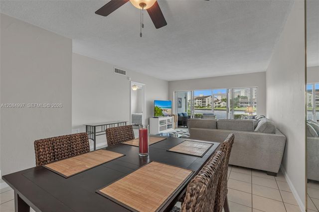 20 Yacht Club Drive 103, North Palm Beach, FL 33408