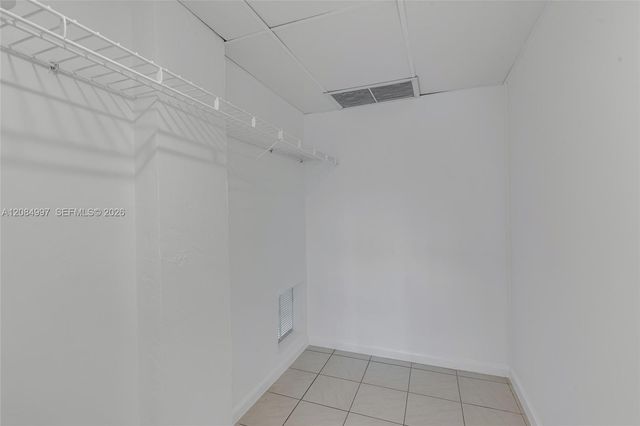 20 Yacht Club Drive 103, North Palm Beach, FL 33408