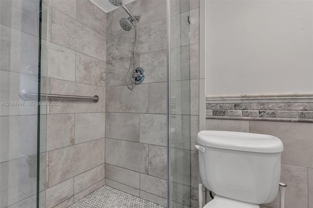 20 Yacht Club Drive 103, North Palm Beach, FL 33408