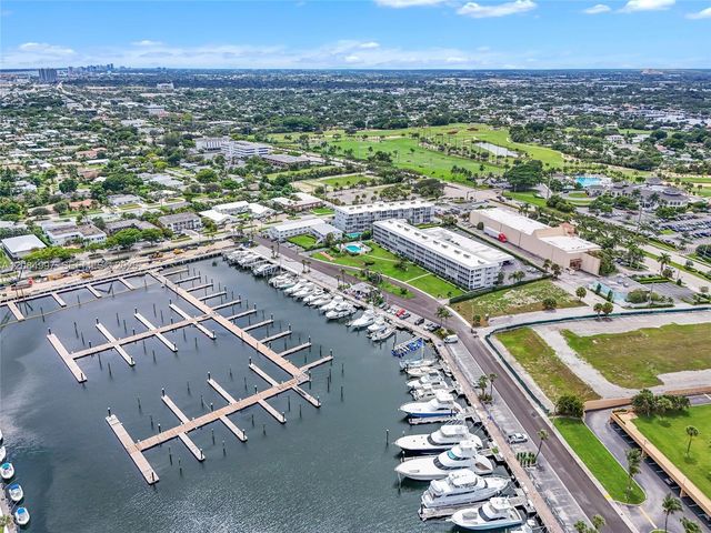20 Yacht Club Drive 103, North Palm Beach, FL 33408
