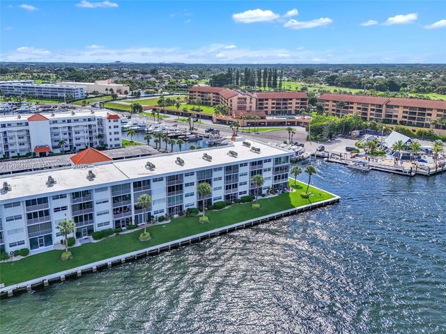 20 Yacht Club Drive 103, North Palm Beach, FL 33408