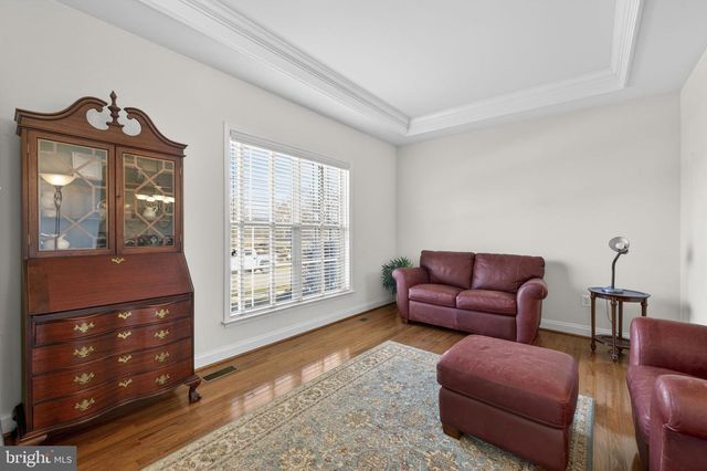 27 BEALLAIR SQUARE DR, Charles Town, WV 25414