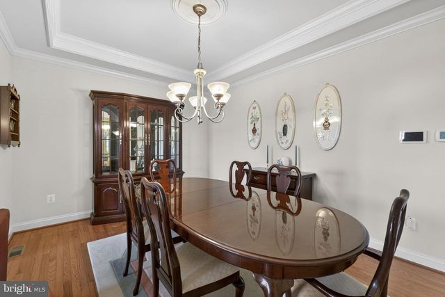 27 BEALLAIR SQUARE DR, Charles Town, WV 25414