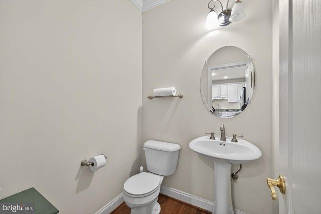 27 BEALLAIR SQUARE DR, Charles Town, WV 25414