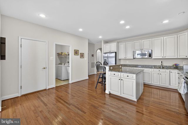 27 BEALLAIR SQUARE DR, Charles Town, WV 25414