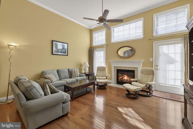 27 BEALLAIR SQUARE DR, Charles Town, WV 25414