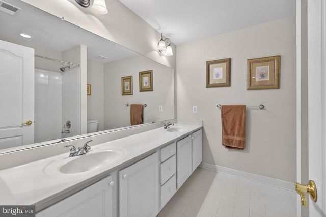 27 BEALLAIR SQUARE DR, Charles Town, WV 25414