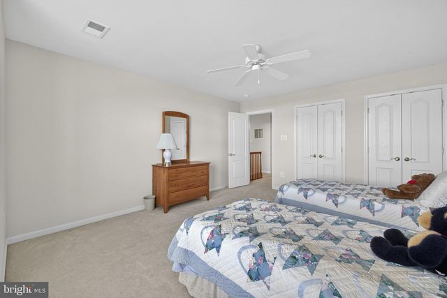 27 BEALLAIR SQUARE DR, Charles Town, WV 25414