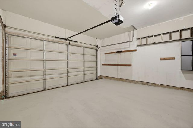 27 BEALLAIR SQUARE DR, Charles Town, WV 25414