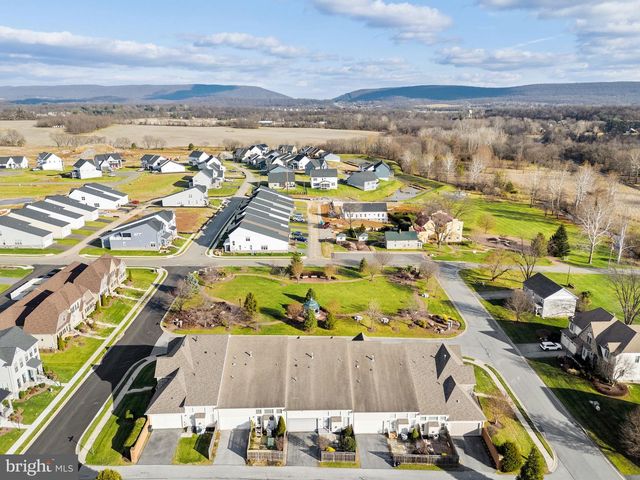 27 BEALLAIR SQUARE DR, Charles Town, WV 25414