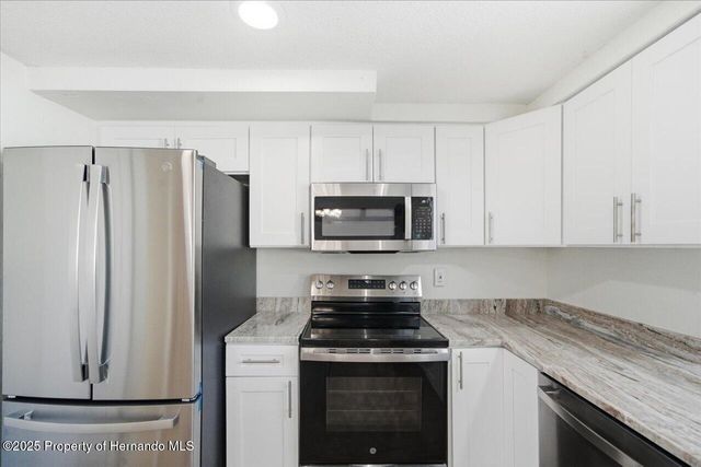 7527 Hatteras Drive, Hudson, FL 34667