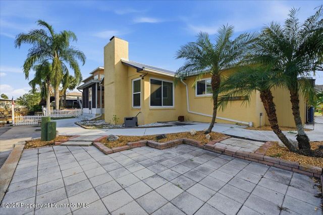 7527 Hatteras Drive, Hudson, FL 34667