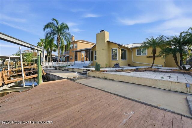 7527 Hatteras Drive, Hudson, FL 34667